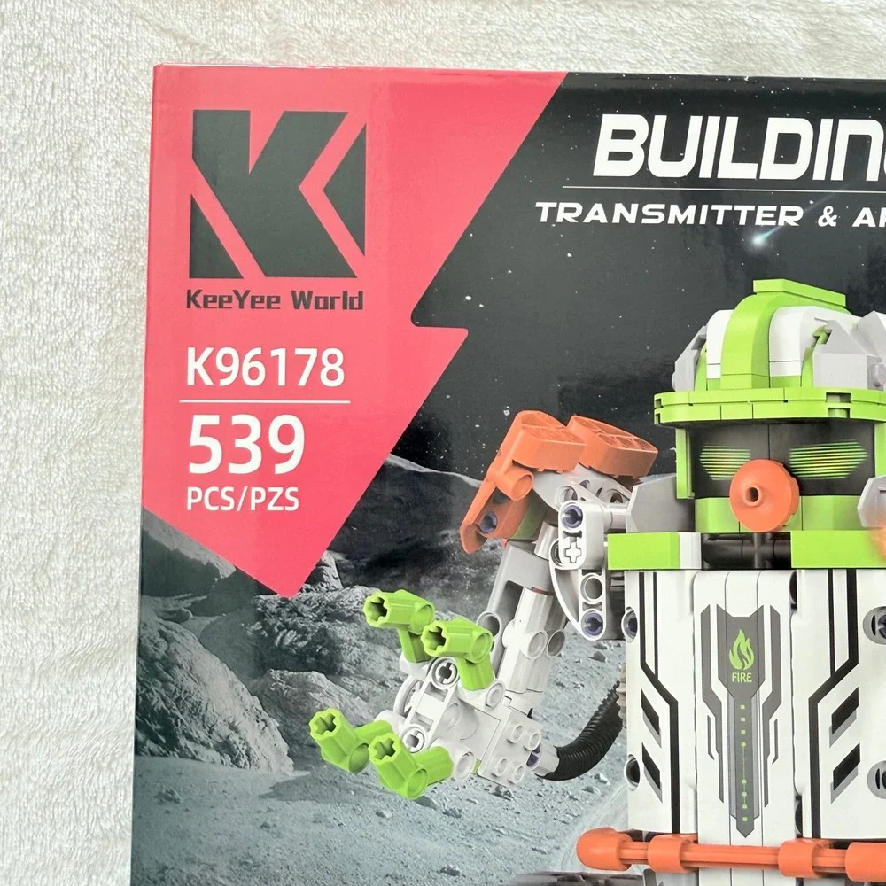 KeeYee World Building Block Robot 5-in-1 K96178 539pc App Remote Control Set